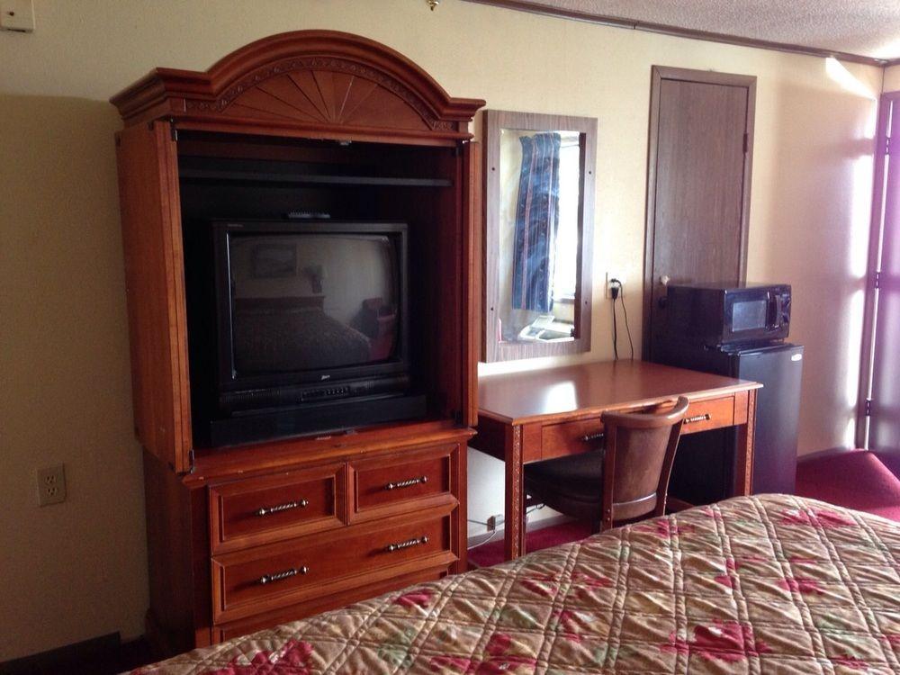 Blue Stone Inn Washington Court House Bagian luar foto